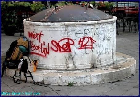 Vandalism-in-Venice.jpg