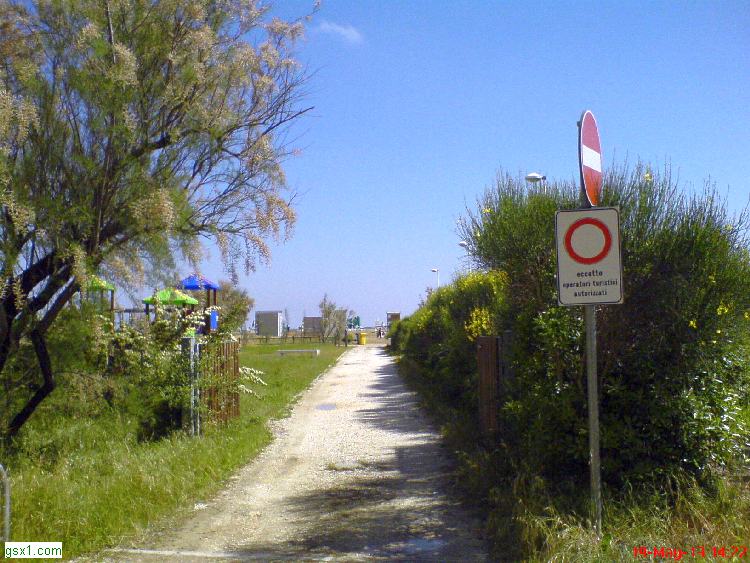Altra-discesa-a-mare-da-via-dei-ginepri.jpg