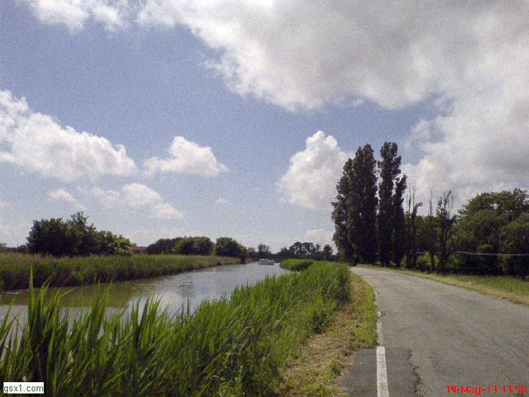 Motoscafo-di-traverso.jpg