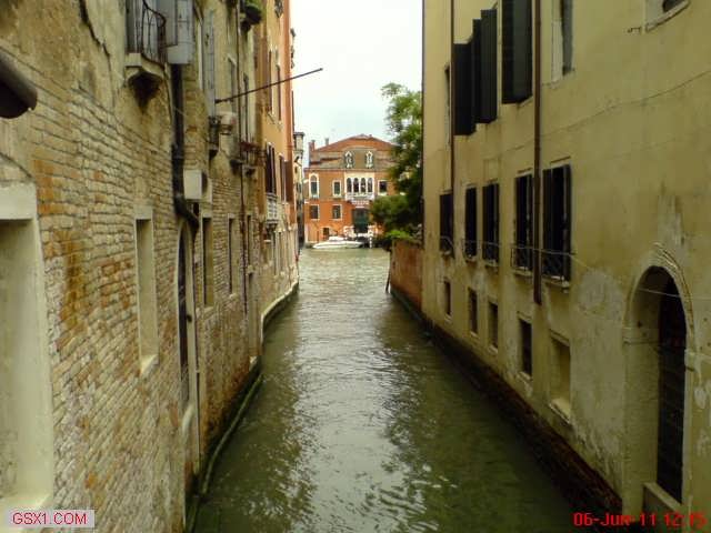 Average-Venice-Street.jpg