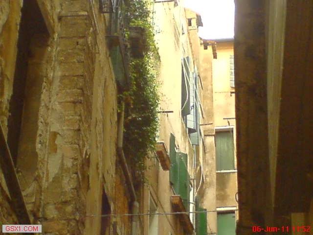 Cascading-Green.jpg