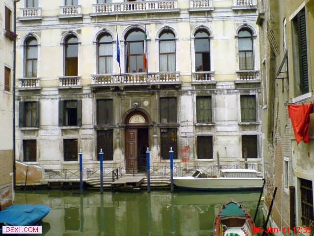 Entrance-into-water.jpg
