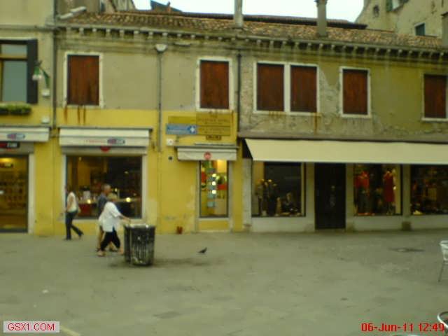 Not-in-Focus-Venice.jpg