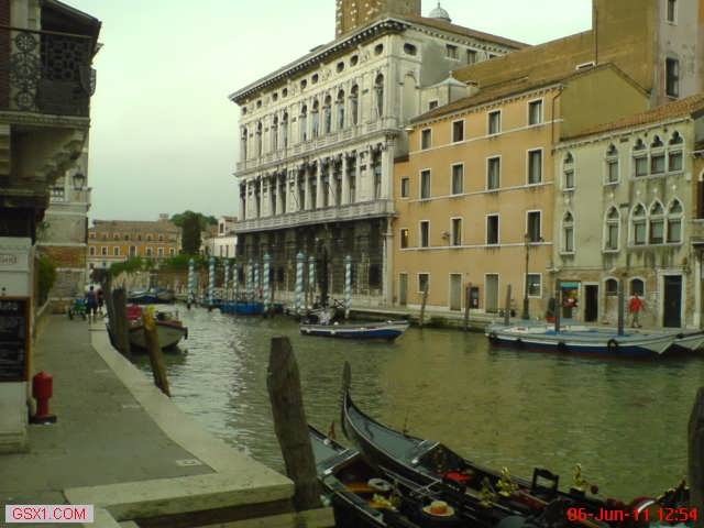 VeniceCanal.jpg
