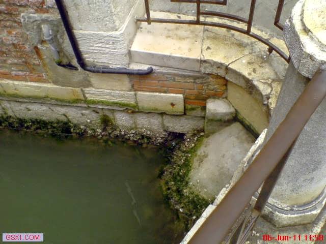 VeniceStreetCorner.jpg
