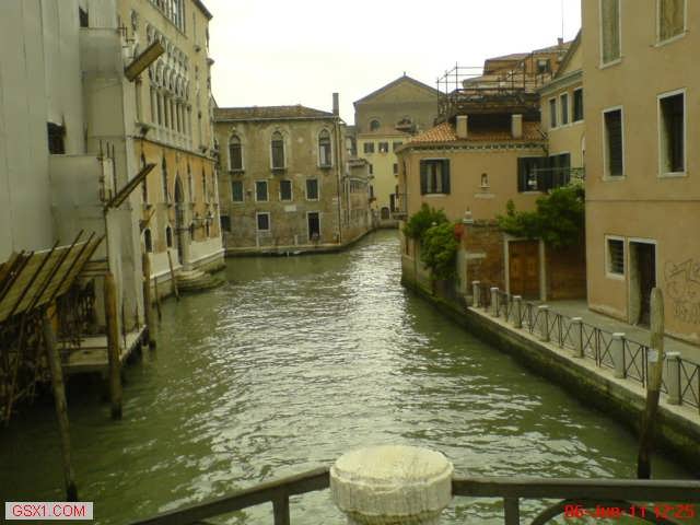 VeniceWater.jpg